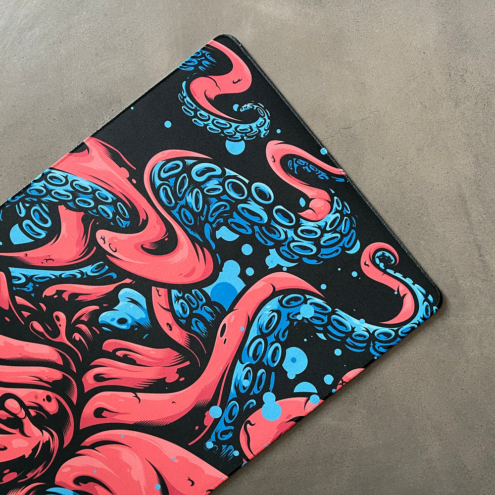 KRAKEN ABYSS Mouse Pad
